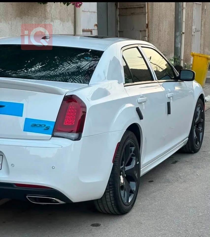Chrysler 300
